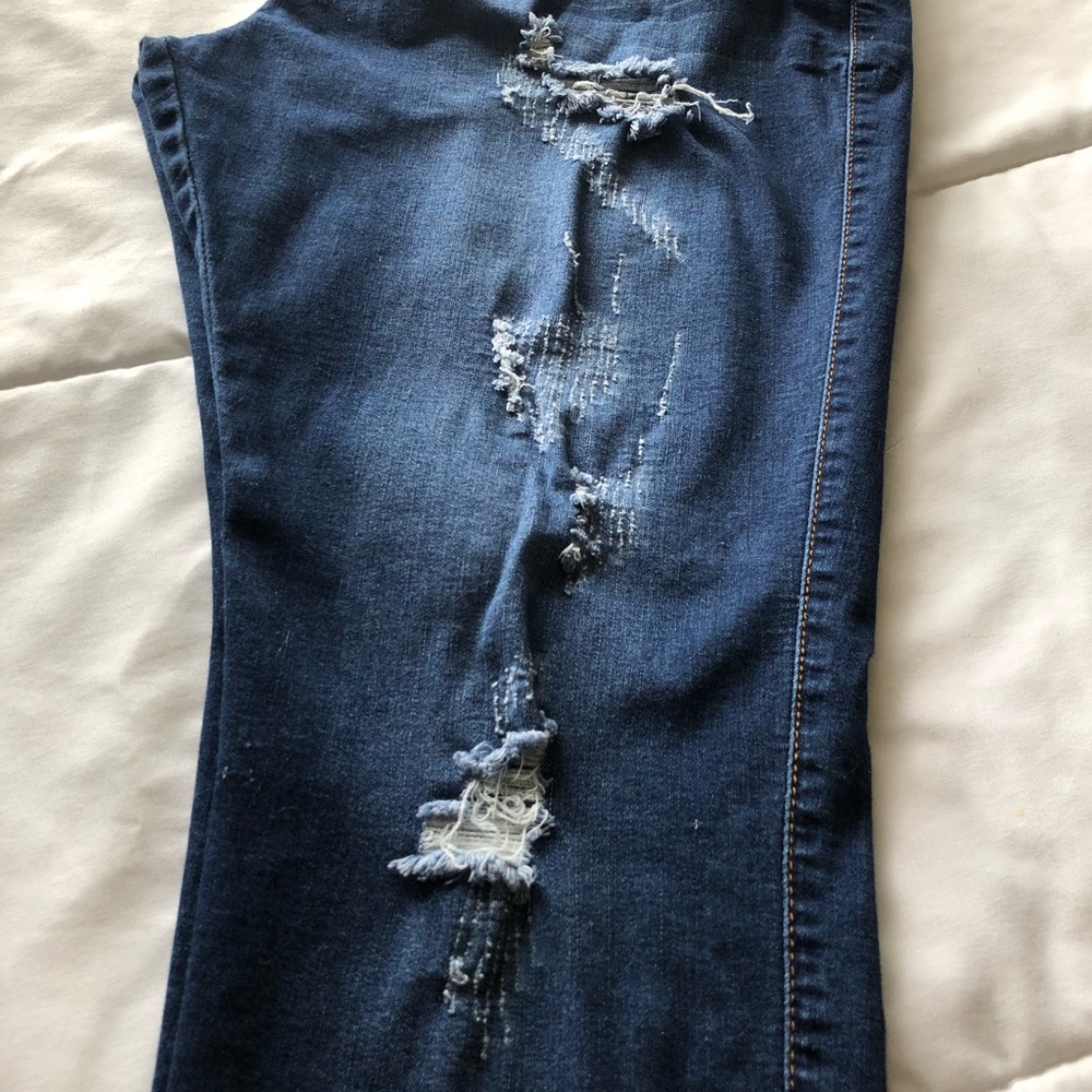 LoLo Ripped Jeans - Picture 6 of 6